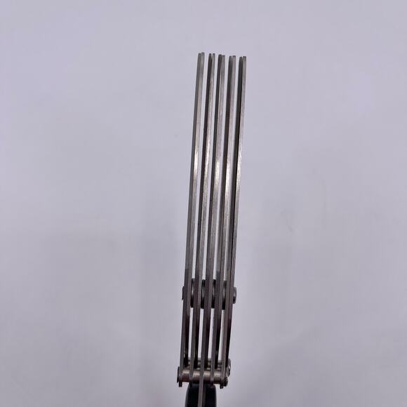 Shredding Scissors with Five Steel Blades Shreds Paper Plastic # 2518131 NEW - Picture 5 of 12